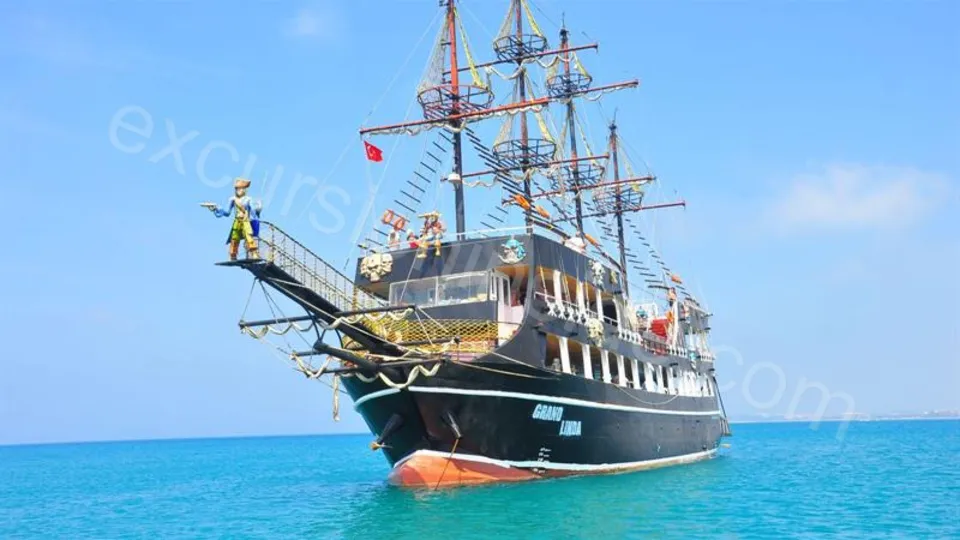 Side Pirate Boat Trip