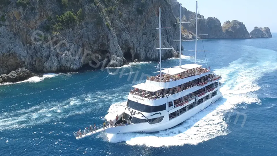 Boat Trip in Alanya from Side